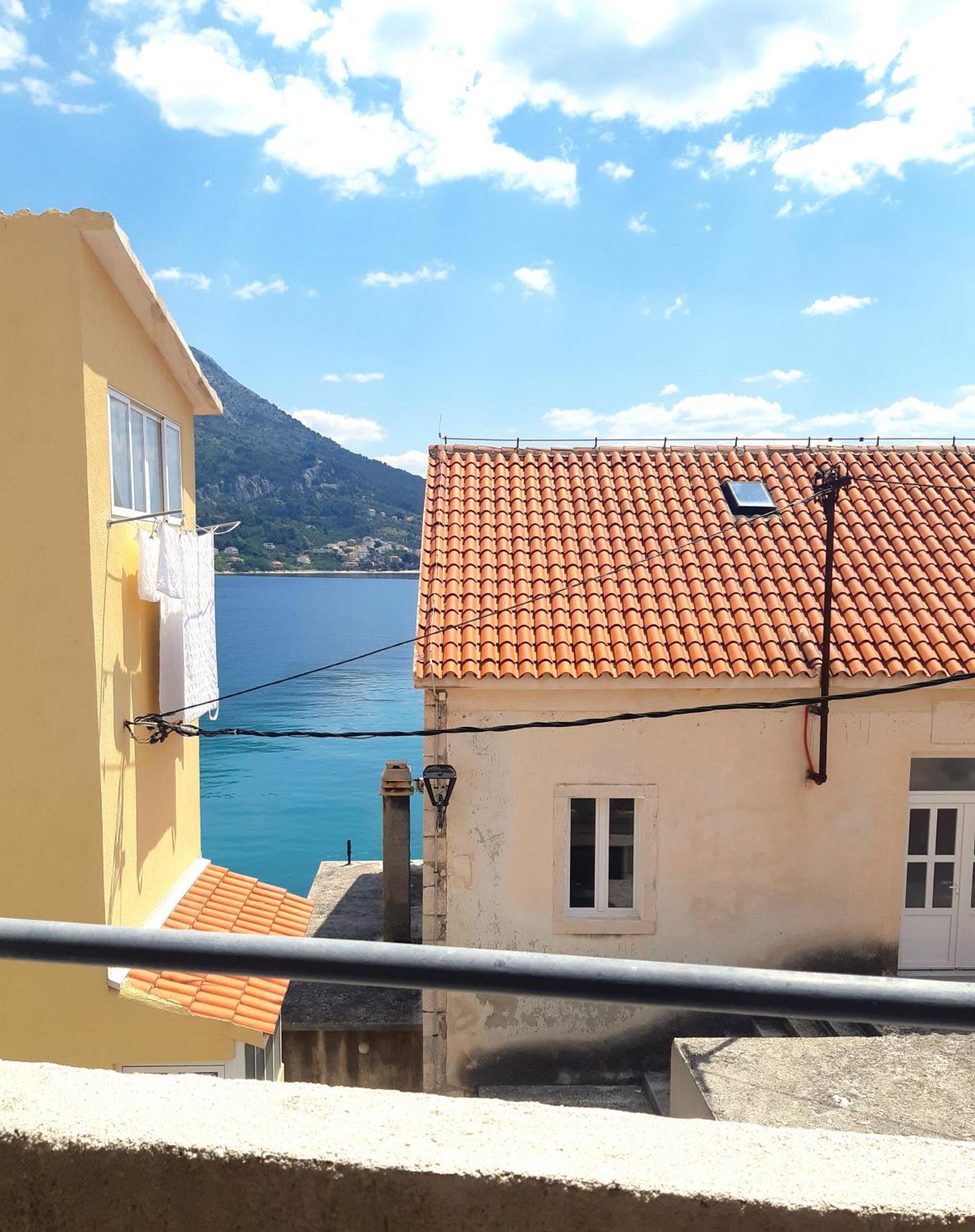 Apartments Turan Centrally Located With Free Parking Igrane Bagian luar foto