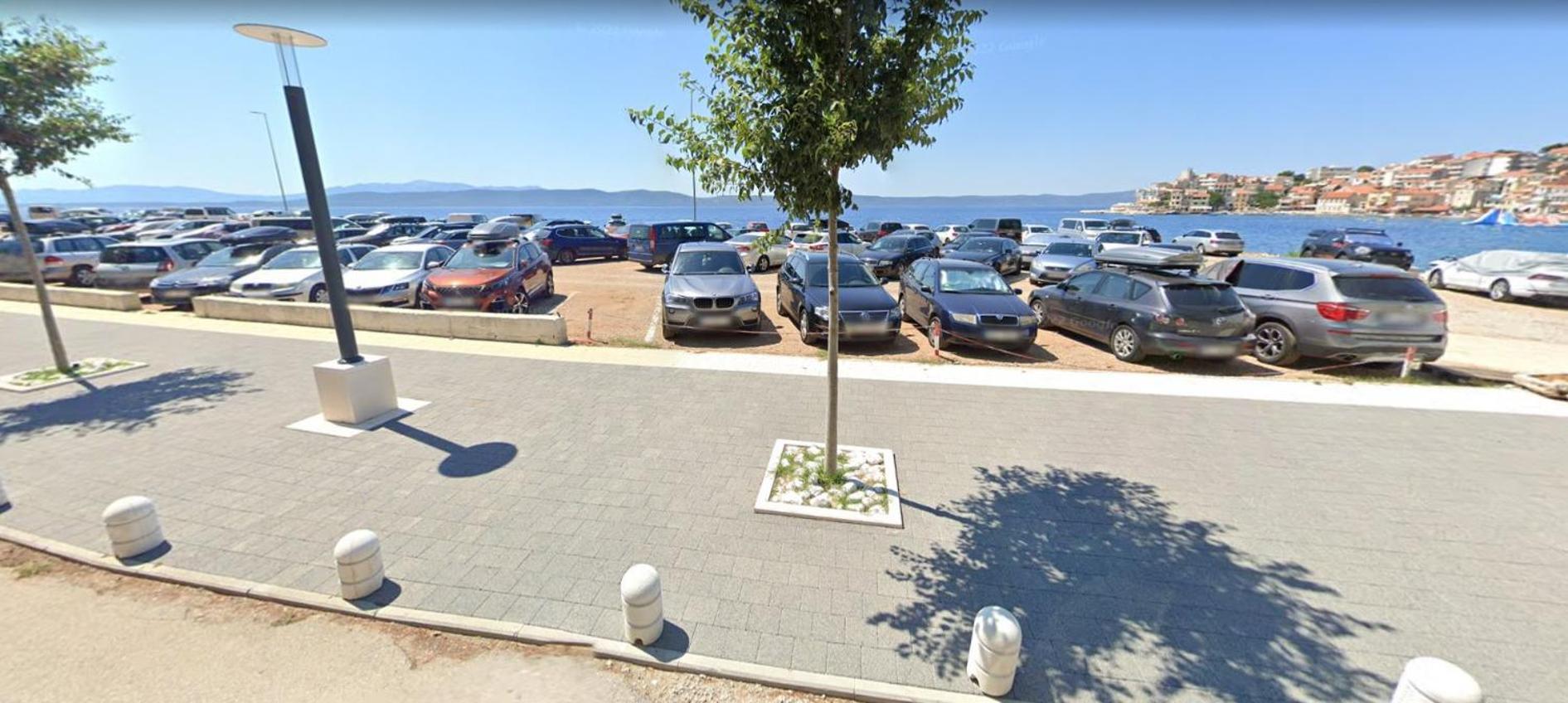 Apartments Turan Centrally Located With Free Parking Igrane Bagian luar foto